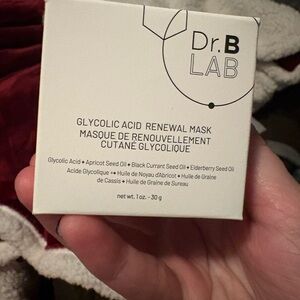 Glycolic Acid Renewal Mask - White